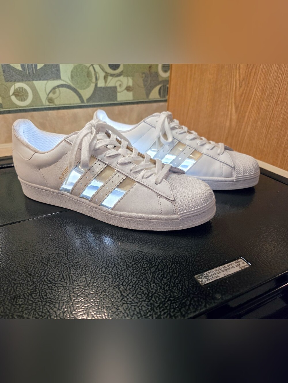 Adidas Superstar "Transparent" Cloud White 3-Stripes Size: Men’s 12 / Women’s 13